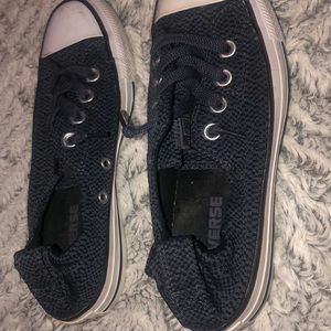 Navy blue converse NEVER WORN